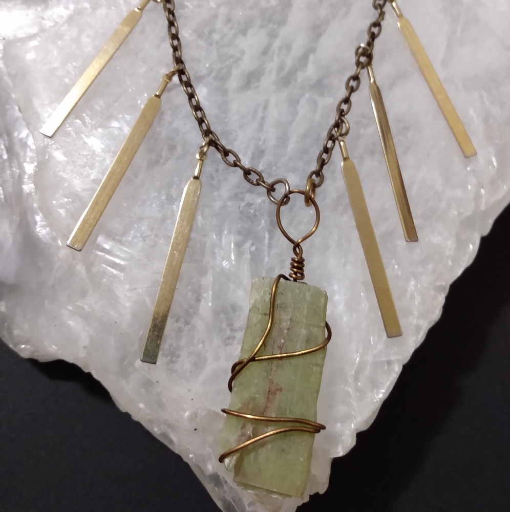 Amazing green kyanite necklace